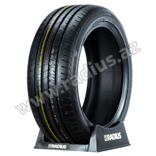 EP300 235/45 R18
